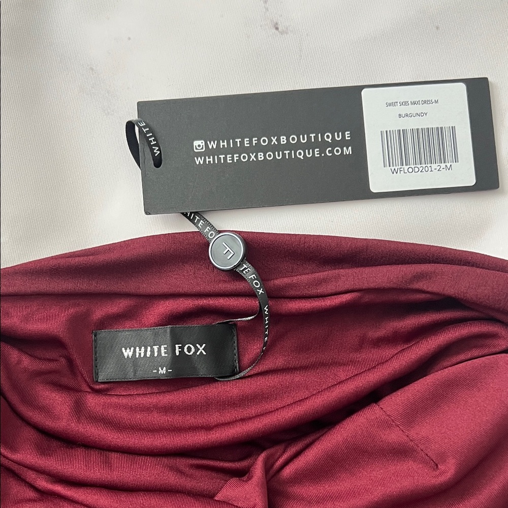 NWT White Fox Boutique Sweet Skies Burgundy Halter Maxi Dress -M but fits like S - Picture 6 of 13